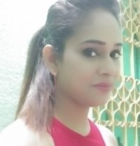 Jyoti Sinha - puta in Singapore