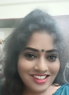 Jyotika - Acompañantes transexual in Hyderabad Photo 1 of 4