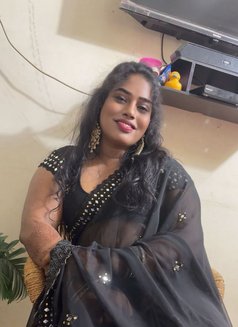 Jyotika - Transsexual escort in Hyderabad Photo 2 of 4