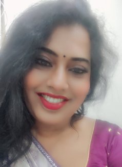 Jyotika - Transsexual escort in Hyderabad Photo 4 of 4