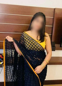 Jyotsna - escort in Bhubaneshwar Photo 2 of 2