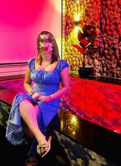 Jyoty Singh Real meet or cam show - puta in Chennai Photo 4 of 5