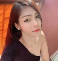 K I M M Y Ladyboy 🇹🇭 - Masajista in Khobar
