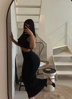 K Karma - puta in Cairo Photo 1 of 2