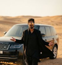 K Night - Acompañantes masculino in Hyderabad