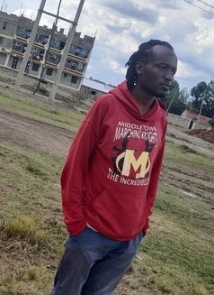 Ka Mum - Acompañantes masculino in Nairobi Photo 2 of 3