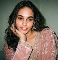 Kàaju Here - Transsexual escort in Surat