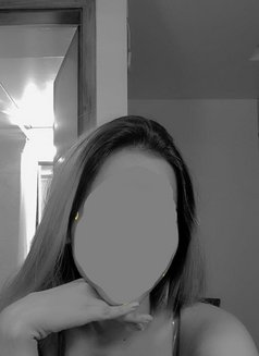 Kaam Devi - Intérprete de adultos in Candolim, Goa Photo 4 of 9