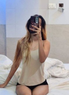 Kaam Devi - Intérprete de adultos in Candolim, Goa Photo 6 of 9