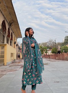 Kaash - Transsexual escort in Jaipur Photo 2 of 10