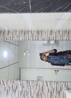 Kaashvi - Transsexual escort in Jaipur Photo 3 of 5