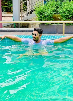 Kabbbo - Acompañantes masculino in Dhaka Photo 5 of 5