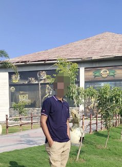 Kabeer Khalid - Acompañantes masculino in Lahore Photo 2 of 2