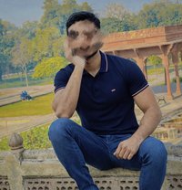 Kabeer Khalid - Acompañantes masculino in Lahore