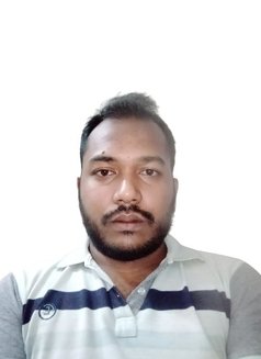 Kabir - Intérprete masculino de adultos in Dhaka Photo 1 of 2