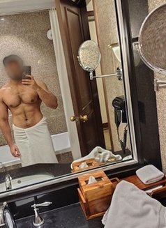 Kabir cabin crew - Male escort in New Delhi Photo 2 of 5