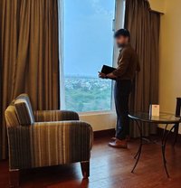 Pilot Kabir - Male escort in New Delhi