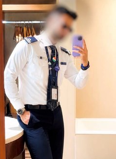 Pilot Kabir - Male escort in New Delhi Photo 8 of 8