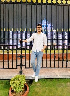 Kabir - Male escort in Hyderabad Photo 5 of 8