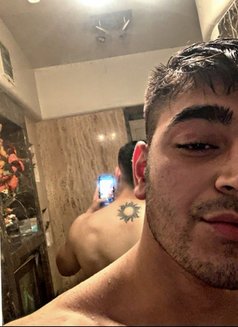 Kabir - Male escort in Mumbai Photo 2 of 7