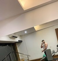 Kabir - Acompañantes masculino in Mumbai