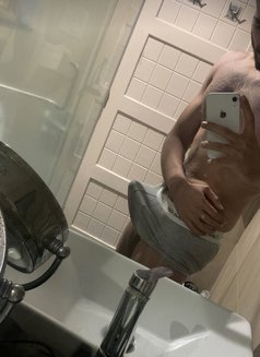 Kabir - Male escort in Mumbai Photo 6 of 7