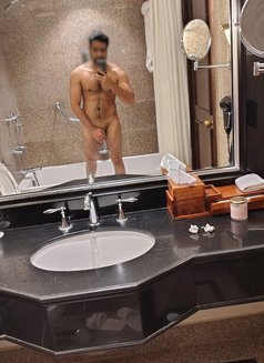 Kabir (bisexual) - Male escort in New Delhi Photo 5 of 5