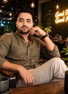 Shahrukh Real Meet Mumbai - Male escort in Navi Mumbai Photo 2 of 4