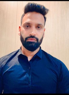 Kabir (Wild Hunter) - Acompañantes masculino in New Delhi Photo 12 of 12