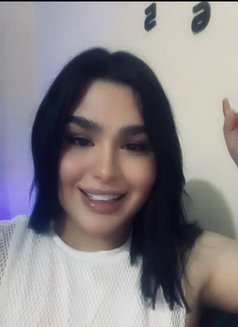Kadi - Transsexual dominatrix in Erbil Photo 6 of 12