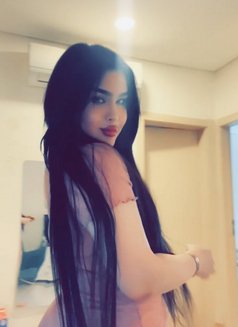Kadi - Transsexual dominatrix in Erbil Photo 12 of 12