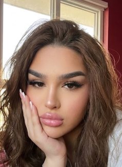 Kadi - Transsexual escort in Kuala Lumpur Photo 3 of 6