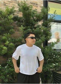 Kadyo - Male escort in Manila Photo 1 of 5