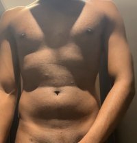 Kae - masseur in Oxford
