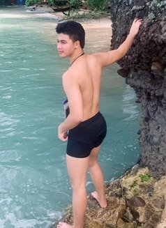 Kaede Sex/Cam Show Young Guy 19 - Acompañantes masculino in Makati City Photo 9 of 15