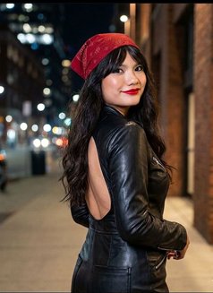 Kaethreen Eva - Transsexual escort in New Delhi Photo 6 of 7