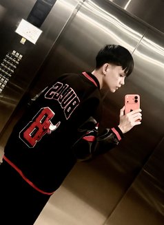 Kahlil Gray - Acompañantes masculino in Manila Photo 1 of 6