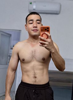 Kai - masseur in Melbourne Photo 3 of 9