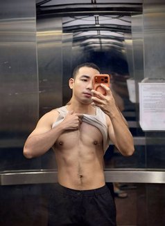 Kai - masseur in Melbourne Photo 5 of 9