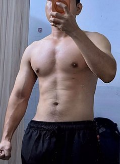 Kai - masseur in Melbourne Photo 8 of 9