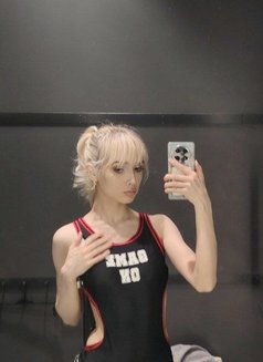 Kaia - escort in Dubai Photo 3 of 7