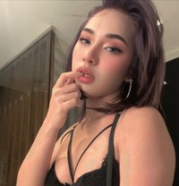Arvelliyne - escort in Makati City