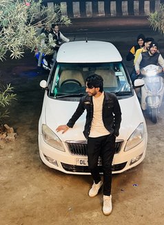 Kaif - Male escort in Dubai Photo 3 of 5