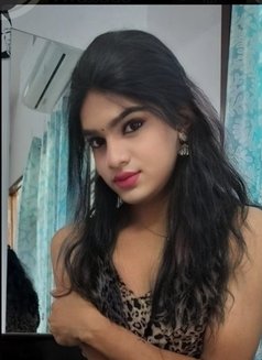 Kaira Directly Sex and Cam Services - Transsexual escort in Hyderabad Photo 1 of 2