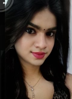 Kaira Directly Sex and Cam Services - Transsexual escort in Hyderabad Photo 2 of 2