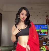 Kaira - puta in Lucknow