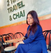Kaira Sharma - puta in Hyderabad Photo 1 of 6