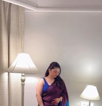 Kaira Sharma - puta in Hyderabad