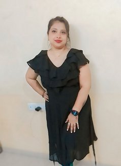 Saloni bhabhi - puta in Ahmedabad Photo 2 of 3