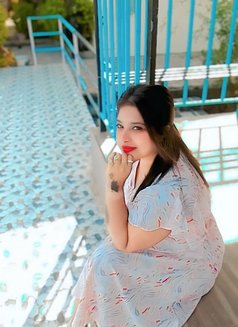 Saloni bhabhi - puta in Ahmedabad Photo 3 of 3